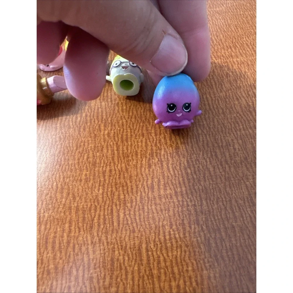Small Toy Loose Lot Hatchimals, Shopkins, Barbie